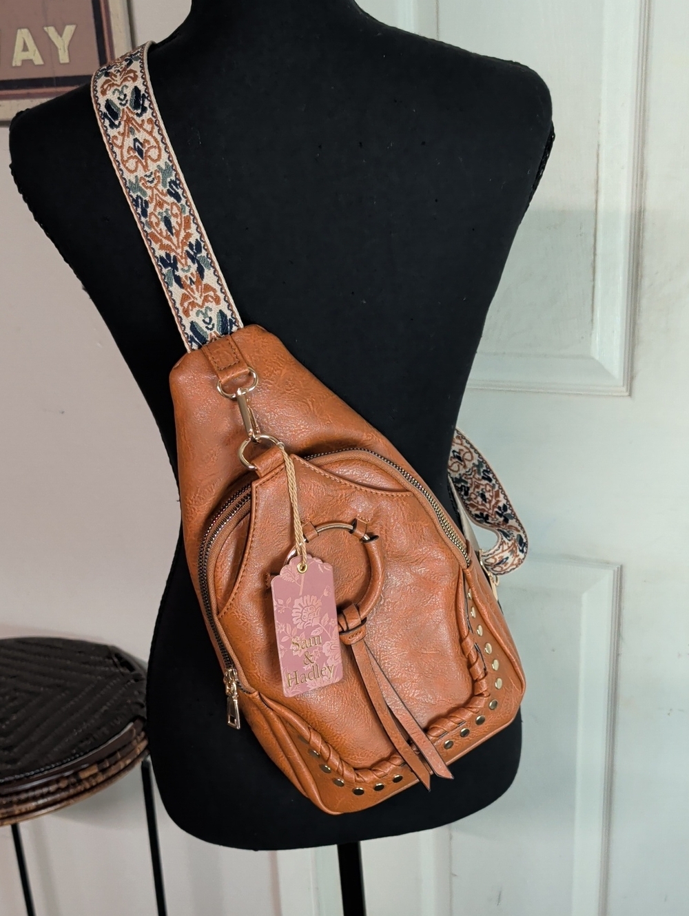 Sam & Hadley Western SlingBrown Floral Embossed Crossbody Aztec Guitar strap NWT